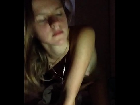 ❤️ msichana punyeto na cums Ponografia yenye ubora ❤